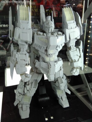 Transformers News: Flame Toys IDW Transformers at #SDCC2018: Tarn, Optimus Prime, Starscream & More