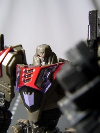 Transformers News: New Images of United UN-04 Megatron