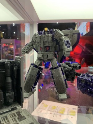 Transformers News: #SDCC2019 Additional Images of Transformers Siege Astrotrain