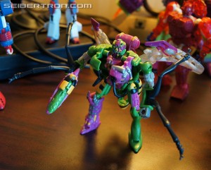 Transformers News: Video Review - Transformers Collectors' Club Thrustinator