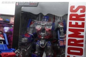 Transformers News: SDCC 2017 Preview Night: Transformers: Tribute 10th Anniversary Movie Leader Optimus Prime #HasbroSDCC