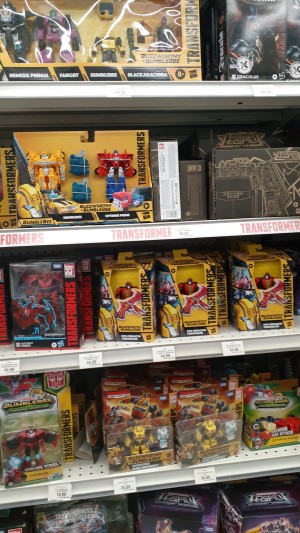 Transformers News: Canada Transformers Sightings News with Minerva at Gamestop, Great deal on Red Cog, and More!