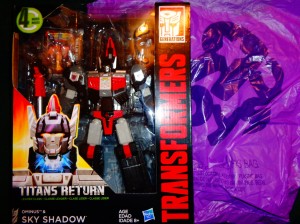 Transformers News: Transformers Titans Return Leader Class Sky Shadow Found At US Retail