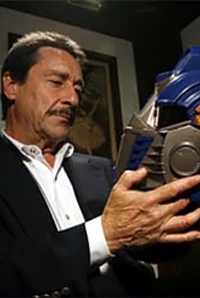 Transformers News: BotCon 2012 Peter Cullen Autograph Guidelines