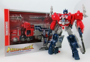 Transformers News: New Image of Takara Tomy Transformers Legends LG-31 Super Ginrai