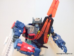Transformers News: Transformers Titans Return Fortress Maximus Master Sword Hasbro Asia Limited Edition In-Hand Images