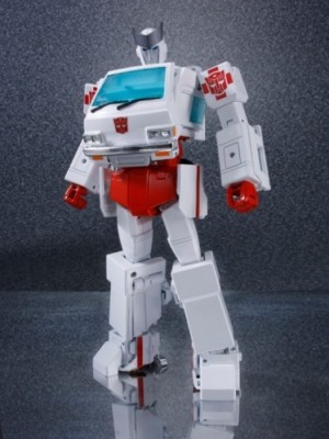 Transformers News: Ages Three and Up Product Updates - Apr 28, 2016 MP-30 Ratchet, Combiner Wars Victorion Box Set, Ocular Max Jaguar, TFC Hades Rhadamanthus, Perfect Effect Upgrade Sets, GCreation SRK04 Blade and more...