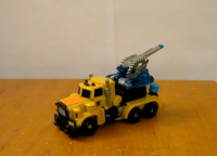 Transformers News: Video review of Power Core Combiners Huffer