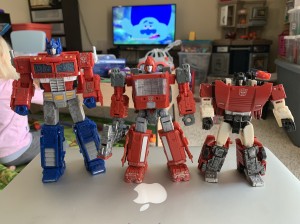 Transformers News: Scale Comparison Images for Transformers Siege Ironhide