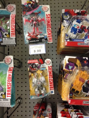 Transformers News: Robots in Disguise Legions Class Heatseeker and Cyclonus Found in Canada