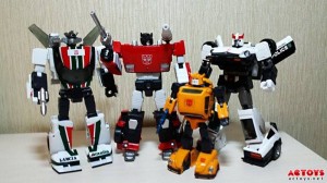 Transformers News: More In-hand images of Takara Tomy Masterpiece MP-21 Bumblebee