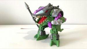 Transformers News: New Video Reviews of Transformers Earthrise Deluxe Class Allicon