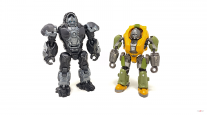Transformers News: New Review Shows Scale of Rise of the Beasts Optimus Primal Figure