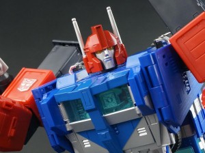 Transformers News: New Galleries: Masterpiece MP-31 Delta Magnus with Marissa Faireborn