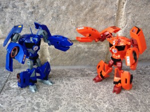 Transformers News: Pictorial Review of Warrior Thermidor from Transformers Robots in Disguise