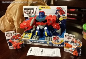 Transformers News: Transformers Rescue Bots Roar and Rescue Optimus Primal, Heatwave and Blades Sighted in Retail