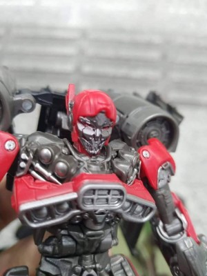 Transformers News: In Hand Images of Studio Series Jet Mode Shatter