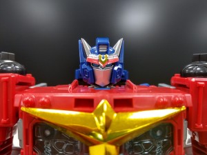 Transformers News: In-Hand Images of  Transformers Generations Selects Star Convoy