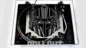 Transformers News: Hasbro and Sony Transformers 'ROLL OUT' Album - Exclusive Prime Crosley Turntable