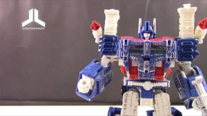 Transformers News: Video Review of Transformers War for Cybertron: Siege Leader Class Ultra Magnus