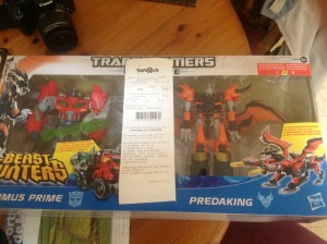 Transformers News: TRU Exclusive Beast Hunters Predaking vs Optimus Prime Two-pack Sighted in Lisbon, Portugal