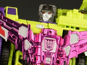 Transformers News: New Gallery: SDCC 2015 Combiner Wars Devastator