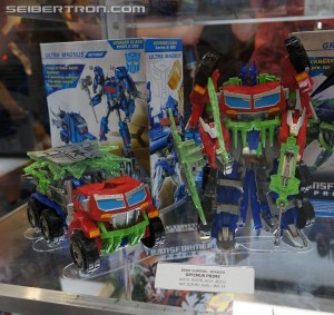 Transformers News: Transformers Prime Beast Hunters Simplified Voyager Wave 1 Available for Pre-Order