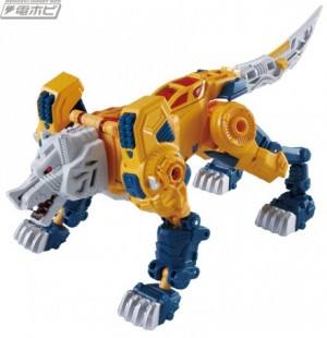 Transformers News: New Images of Takara Tomy Transformers Legends LG30 Weirdwolf