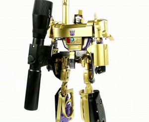 Transformers News: Video Review of MP-05G Gold Megatron