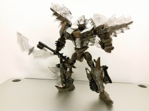 Transformers News: In-Hand Images of Transformers: The Last Knight Universal Studios Snarl