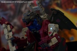 Transformers News: NYCC 2017: Gallery for #Transformers Titans Return Grotusque and Scorponok #hasbronycc #NYCC17
