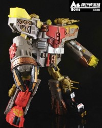 Transformers News: In-Hand Images: Platinum Edition Year of the Snake Omega Supreme