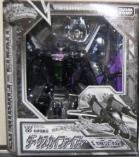 Transformers News: In Package Images of Toy Hobby Gentei Dark Skyfire