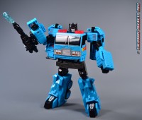 Transformers News: Video and Pictorial Reviews: Transformers Generations GDO Voyagers Protectobot Hot Spot, G2 Megatron, and Powerdive