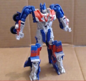 Transformers News: Video Review - Age of Extinction Power Battler Optimus Prime