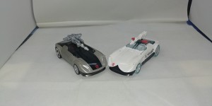 Transformers News: Video Review of Transformers War for Cybertron Siege 35th Anniversary Bluestreak
