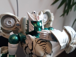 Transformers News: Pictorial Review for Transformers Masterpiece MP-50 Tigatron