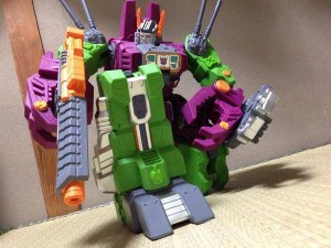 Transformers News: In-Hand Images - Sentinel Gigantic Action Scorponok