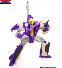 Transformers News: Pictorial Review: Transformers Generations Voyager Class Blitzwing