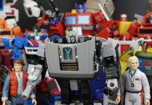 New Gallery: Transformers Collaborative Back to the Future GIGAWATT