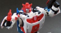 Transformers News: Renderform RF-004 Security Chief - Red Alert