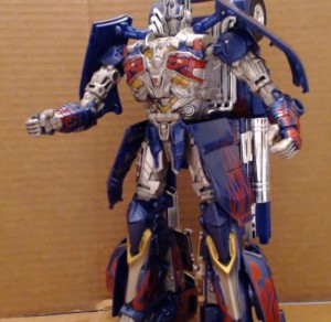 Transformers News: Video Review - Takara Tomy Movie Advanced AD31 Armor Knight Optimus Prime