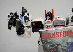 Transformers News: Million Publishing Generations Shouki Gun Mode revealed