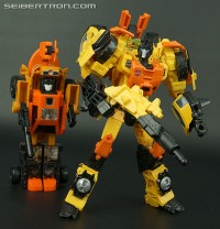 Transformers News: New Galleries: Generations Voyager Class Sandstorm