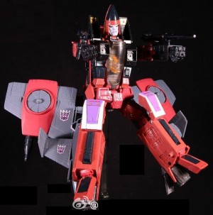 Transformers News: TakaraTomy Transformers Masterpiece MP-11NT Thrust In-Hand