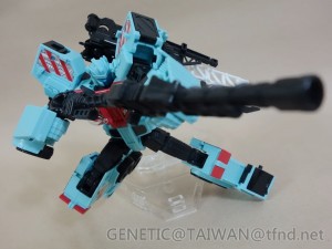 Transformers News: Transformers Combiner Wars Voyager Hotspot In Hand
