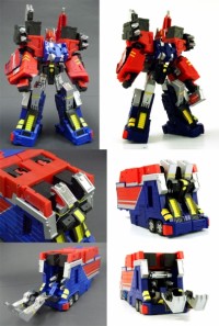 Transformers News: D.I.A. Commander released this week with an extra weapon