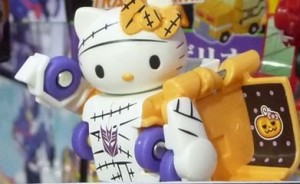 Transformers News: Pictures from Chara Hobby 2015 including MPs, In Package Legends Fembots and Decepticon Hello Kitty