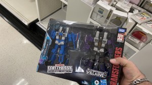 Transformers News: Transformers Exclusive WFC Earthrise Thundercracker and Skywarp Found at Target