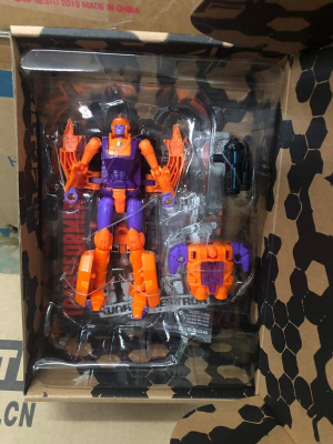 Transformers News: Transformers Generations Selects Deluxe Class WFC-GS05 Lancer Revealed with In-Hand Picture